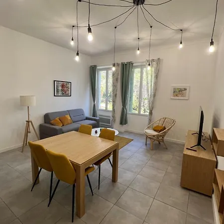 Alice - T2 Cossu Et Calme En Plein Coeur D'ajaccio Lejlighed